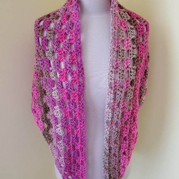Crochet Seattle Shawl/New - Picture 6 of 6